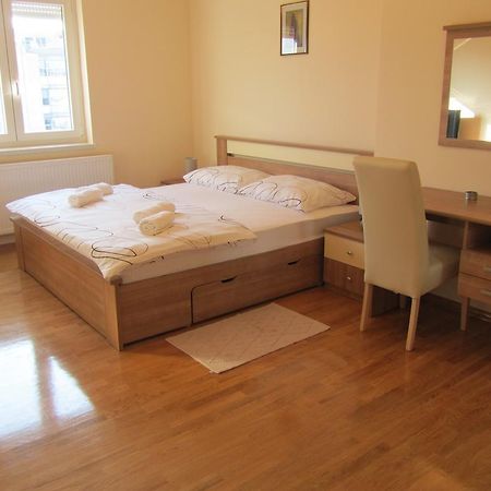 Apartment Domi Kvatric Zagreb Exteriör bild